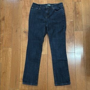 Liz & Co. women’s stretch denim jeans size 8 front/back pockets mid rise.